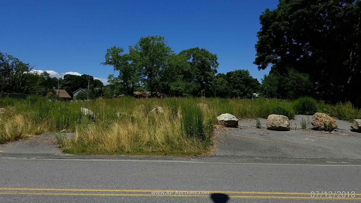 143 Old Warren Road, Swansea Foreclosure Auction