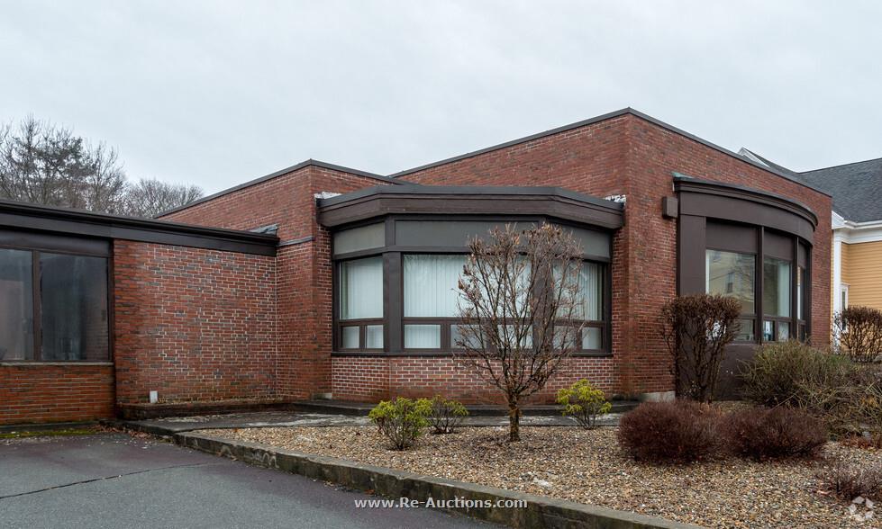 229 Main Street, North Easton Foreclosure Auction